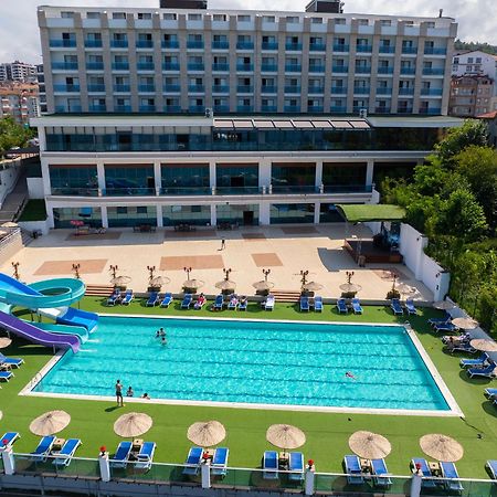 Ramada Resort By Wyndham Unye Eksteriør bilde