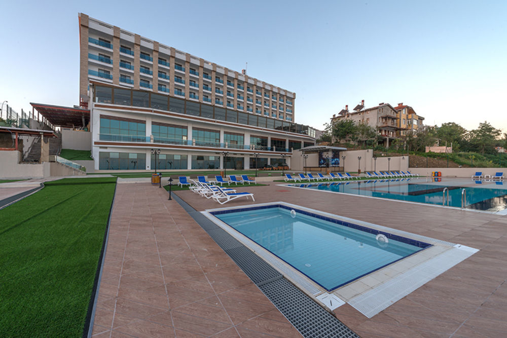 Ramada Resort By Wyndham Unye Eksteriør bilde
