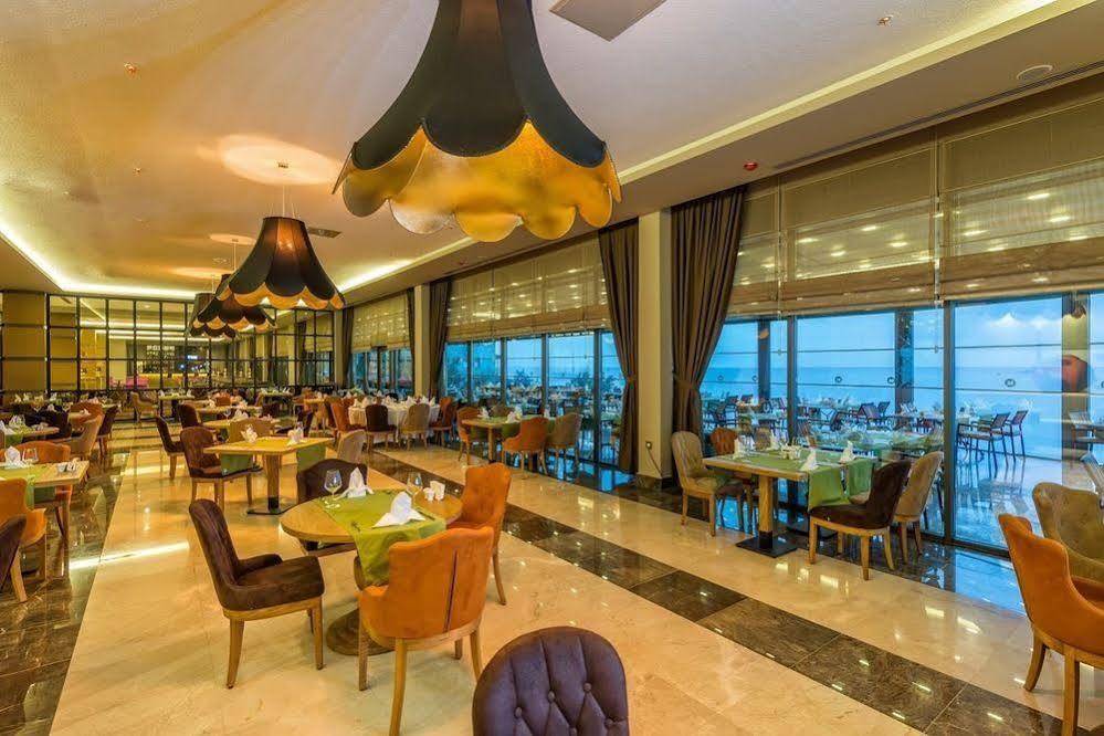 Ramada Resort By Wyndham Unye Eksteriør bilde