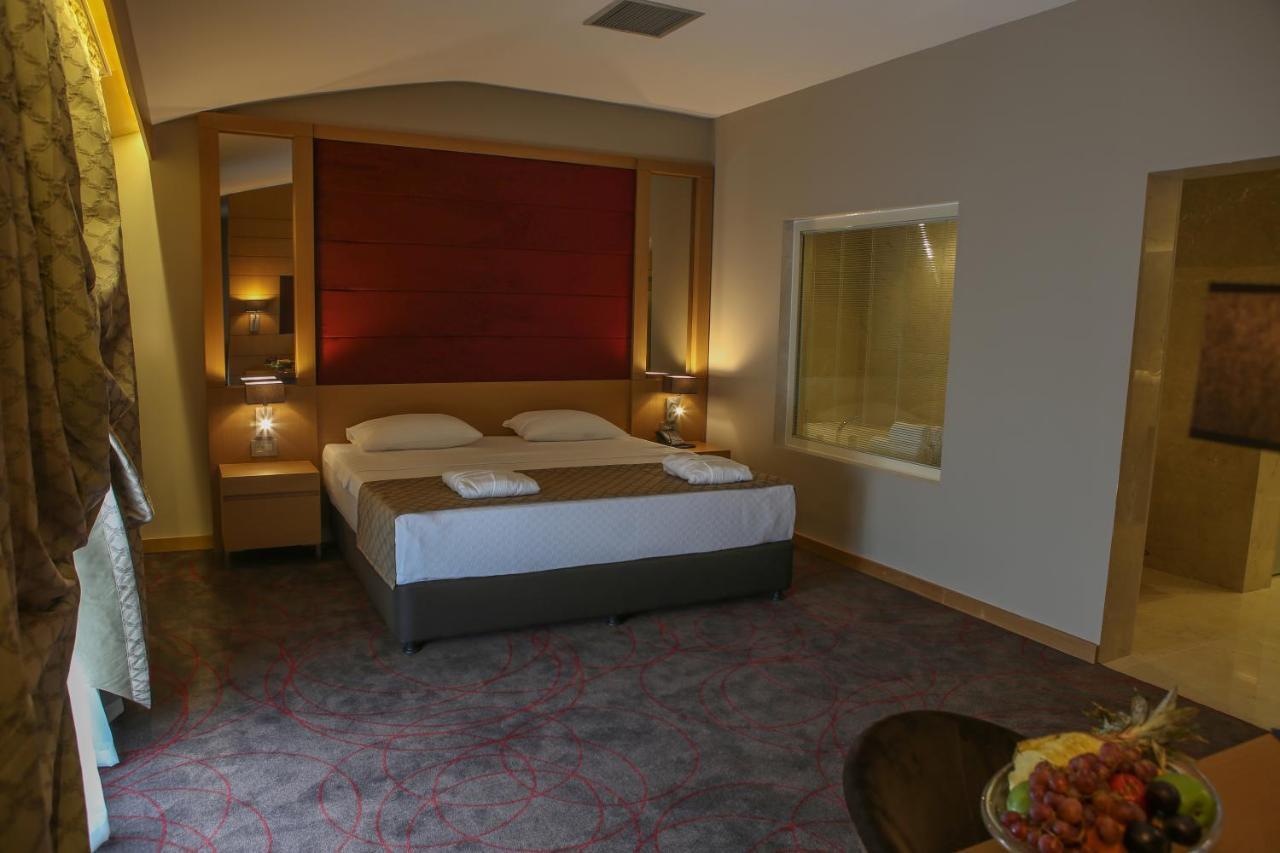 Ramada Resort By Wyndham Unye Eksteriør bilde